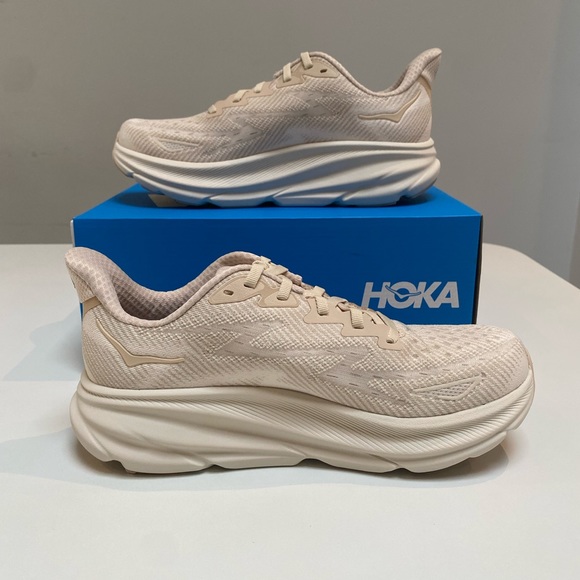 Hoka Clifton 9 Sneaker in Shifting Sand/Eggnog sizes 7.5, 8, 8.5 New in Box - Picture 4 of 8